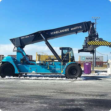 Large-Capacity Forklifts