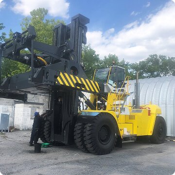 Reach Stackers